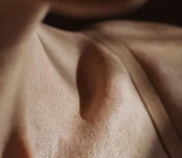 Detalhe de pele em composição estética